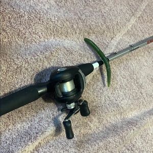Baitcaster fishing pole